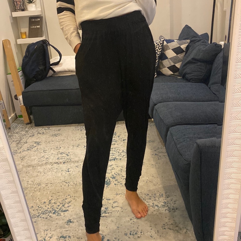 LA hearts joggers